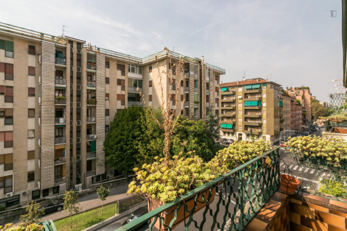 Welcoming double bedroom in Lodi-Brenta - Gallery - 14