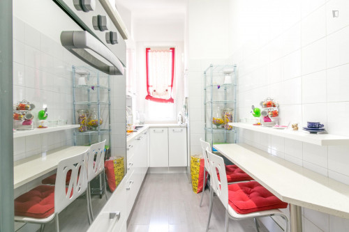 Welcoming double bedroom in Lodi-Brenta - Gallery - 12