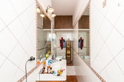 Welcoming double bedroom in Lodi-Brenta  - Gallery -  4