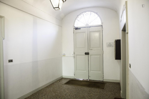 Inviting apartment 2-bedrooms near Basilica di Santa Maria dei Servi