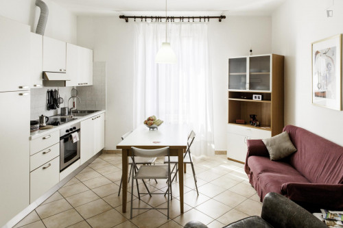 Inviting apartment 2-bedrooms near Basilica di Santa Maria dei Servi