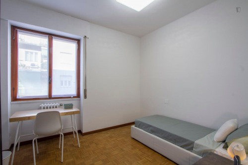 Cozy single bedroom close to Via Tortona, room 4 - Gallery - 16