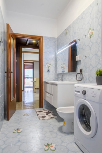 Cozy single bedroom close to Via Tortona, room 4 - Gallery - 2