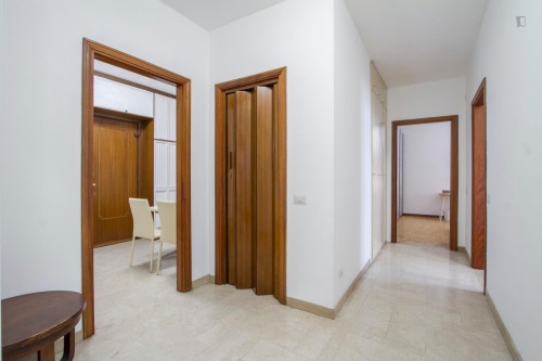 Cozy single bedroom close to Via Tortona, room 4 - Gallery - 13