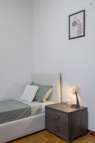Cozy single bedroom close to Via Tortona, room 4  - Gallery -  2