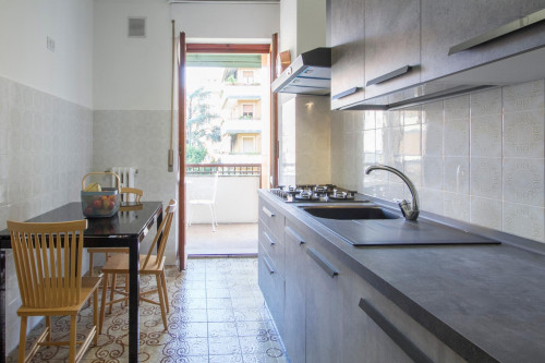 Cozy single bedroom close to Via Tortona, room 4 - Gallery - 10
