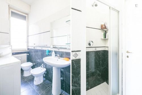 Well-lit single bed in a 3-bedroom apartment near Bocconi University - Gallery - 5