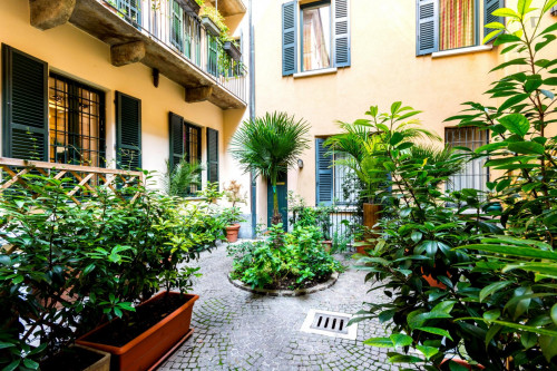 Elegant apartment in the center of Milan - Gallery - 36