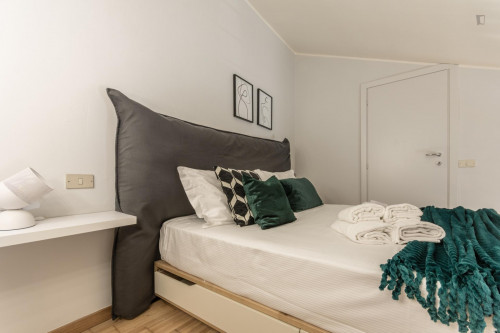 Elegant 1-Bedroom Flat In Brera - 2