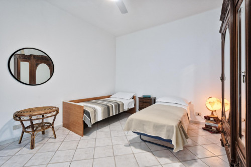 Pleasant 1-bedroom apartment near the Spezia metro - Gallery - 18