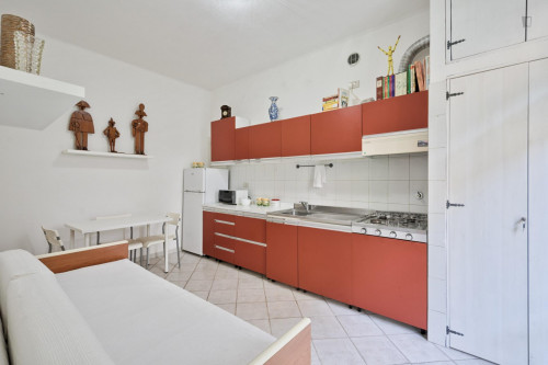 Pleasant 1-bedroom apartment near the Spezia metro - Gallery - 11