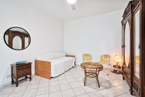 Pleasant 1-bedroom apartment near the Spezia metro - Gallery - 24