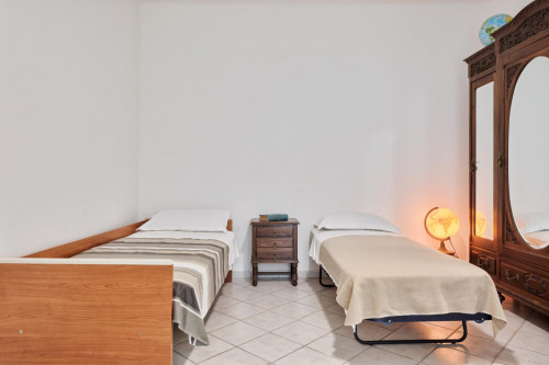 Pleasant 1-bedroom apartment near the Spezia metro - Gallery - 17