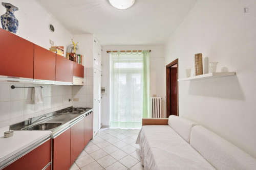 Pleasant 1-bedroom apartment near the Spezia metro - Gallery - 15