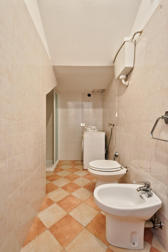 Pleasant 1-bedroom apartment near the Spezia metro  - Gallery -  5