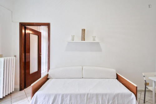 Pleasant 1-bedroom apartment near the Spezia metro - Gallery - 19