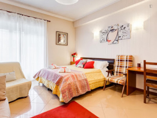 3-bedroom apartment, with outdoor area