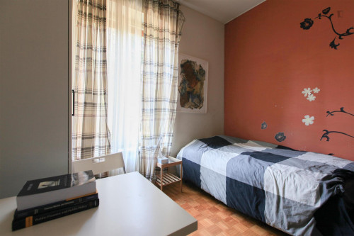 Multiple beds bedroom in 2-bedroom apartment