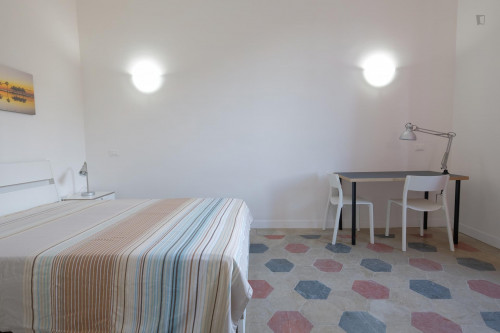 Neat and cosy double bedroom in Trieste