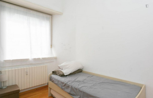 SIngle bedroom in a 4-bedrooms apartment - Gallery - 17