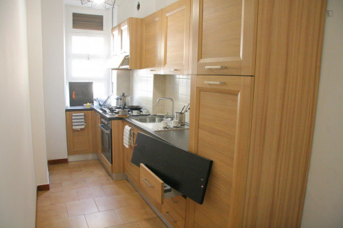 Bight single bedroom in Turin