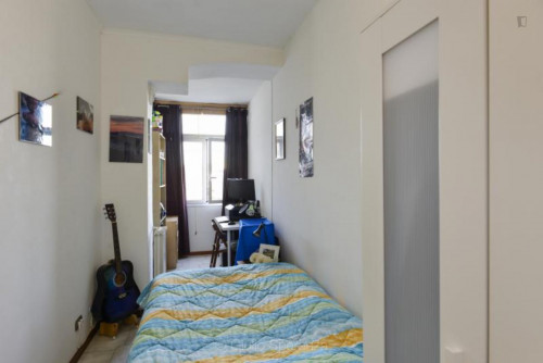 Single bedroom in a 4-bedroom apartment near Roma Trastevere Railway Station  - Gallery -  1
