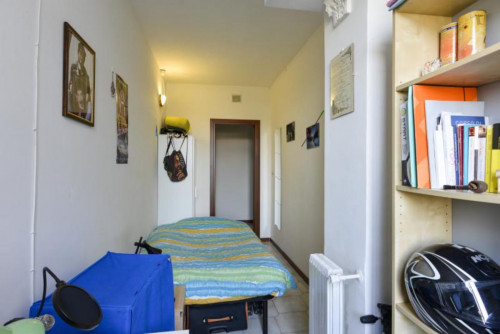 Single bedroom in a 4-bedroom apartment near Roma Trastevere Railway Station  - Gallery -  2