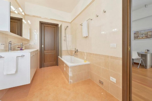 Wonderful three bedrooms flat in Santa Croce district - Gallery - 11