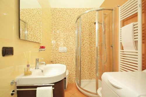 Stunning 2-bedroom apartment in Duomo - Gallery - 8