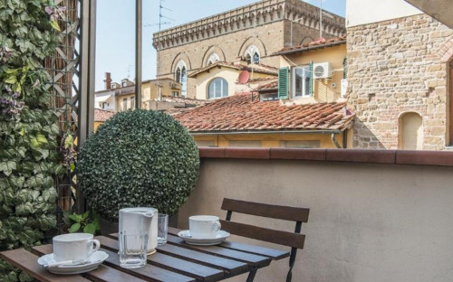 Admirable 1-bedroom apartment in Piazza della Signoria