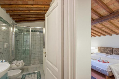 Lovely 2-bedroom apartment in Duomo  - Gallery -  3