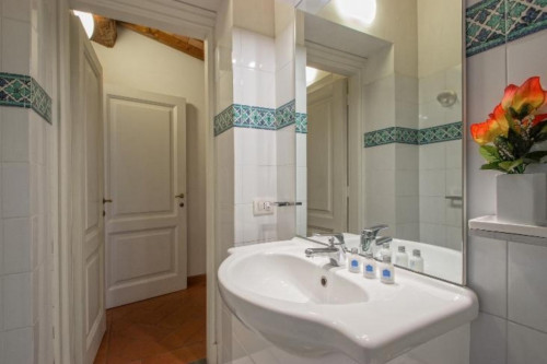 Lovely 2-bedroom apartment in Duomo - Gallery - 7