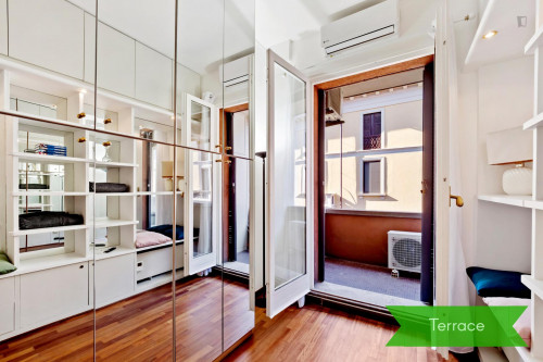 Comfy bright 1-bedroom apartment close to Lanza metro station - Gallery - 48