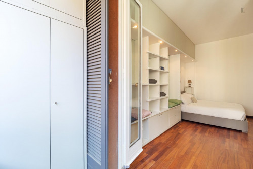 Comfy bright 1-bedroom apartment close to Lanza metro station - Gallery - 32