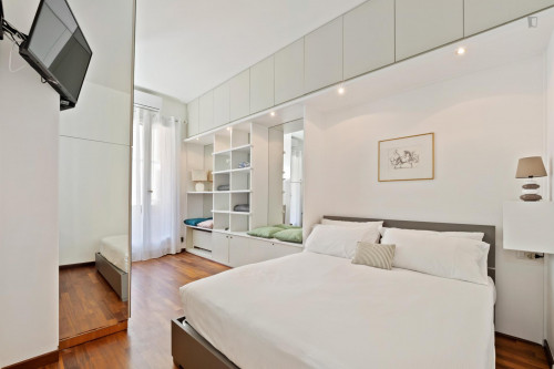 Comfy bright 1-bedroom apartment close to Lanza metro station - Gallery - 28