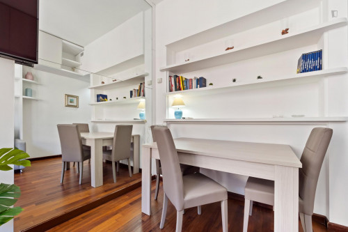 Comfy bright 1-bedroom apartment close to Lanza metro station - Gallery - 34