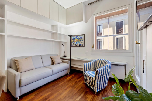 Comfy bright 1-bedroom apartment close to Lanza metro station - Gallery - 12
