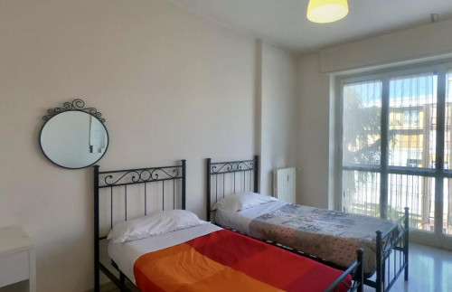 Nice twin bedroom located in Viale Monza - Gallery - 4