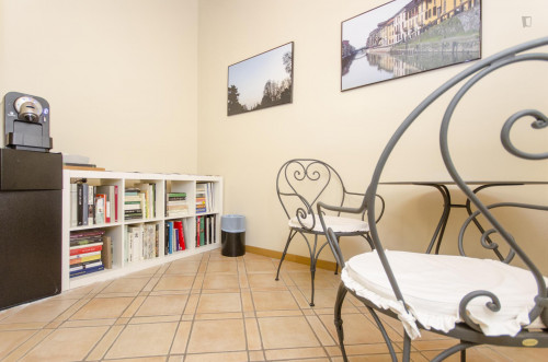 Elegant 2-bedroom apartment close to NABA, IULM and Bocconi - Gallery - 10