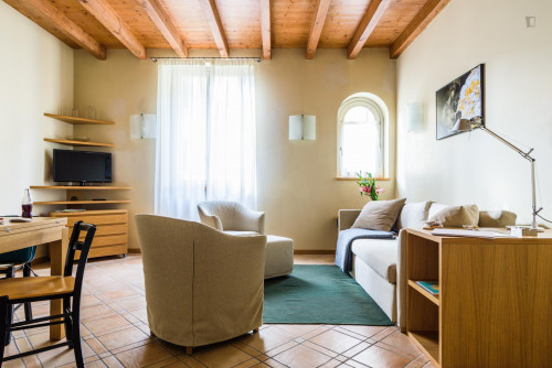  Elegant 2-Bedroom Apartment Close To NABA, IULM And Bocconi  -  Elegant 2-bedroom apartment close to NABA, IULM and Bocconi  - Gallery -  2
