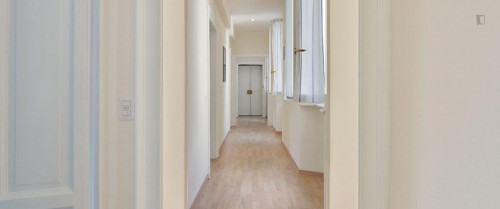 Bright 2-bedroom apartment close to the Università Cattolica del Sacro Cuore - Gallery - 13
