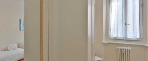 Bright 2-bedroom apartment close to the Università Cattolica del Sacro Cuore - Gallery - 12