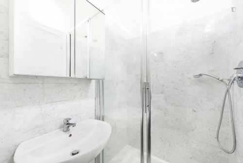 Modern studio near Piazza della Stazione  - Gallery -  5