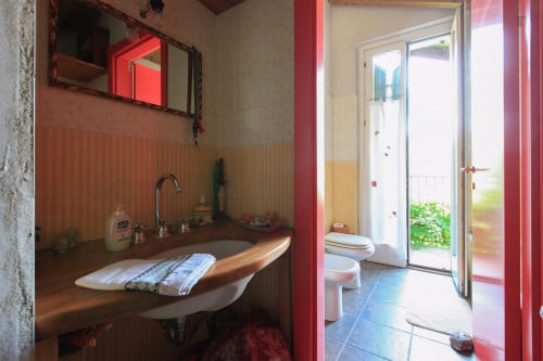 Single bedroom, with private bathroom and balcony, in 2-bedroom house - Gallery - 15