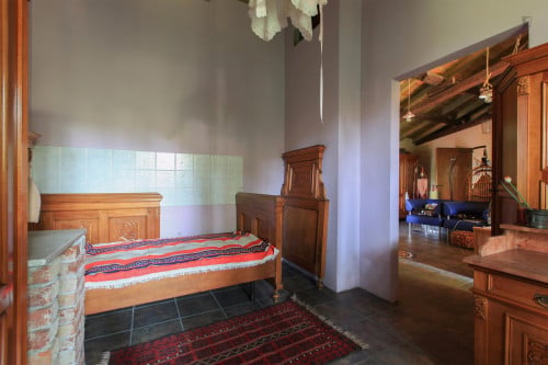 Single bedroom, with private bathroom and balcony, in 2-bedroom house - Gallery - 2