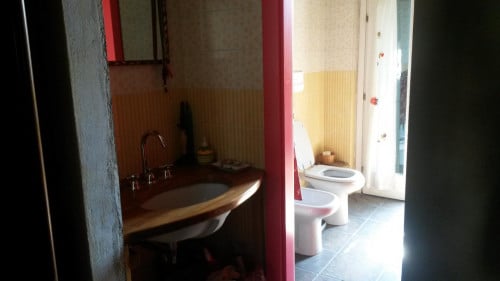 Single bedroom, with private bathroom and balcony, in 2-bedroom house - Gallery - 18