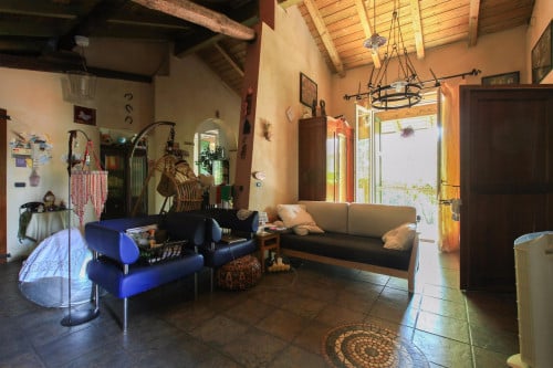 Single bedroom, with private bathroom and balcony, in 2-bedroom house - Gallery - 6