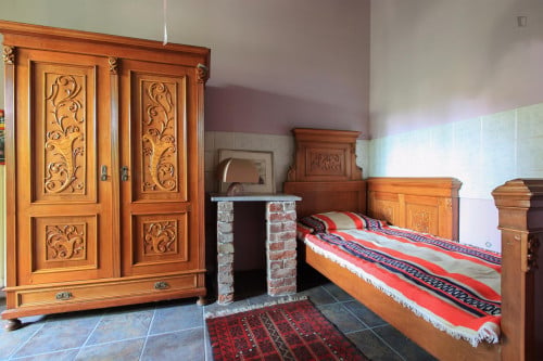 Single Bedroom, With Private Bathroom And Balcony, In 2-Bedroom House - 2