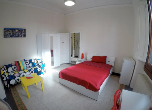 Huge double bedroom close to Florence city centre