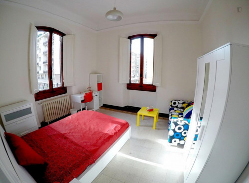 Huge double bedroom close to Florence city centre